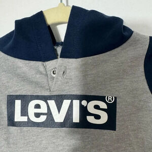 Levi’s‎ baby boy short sleeve hoodie romper navy and gray size 6 Months